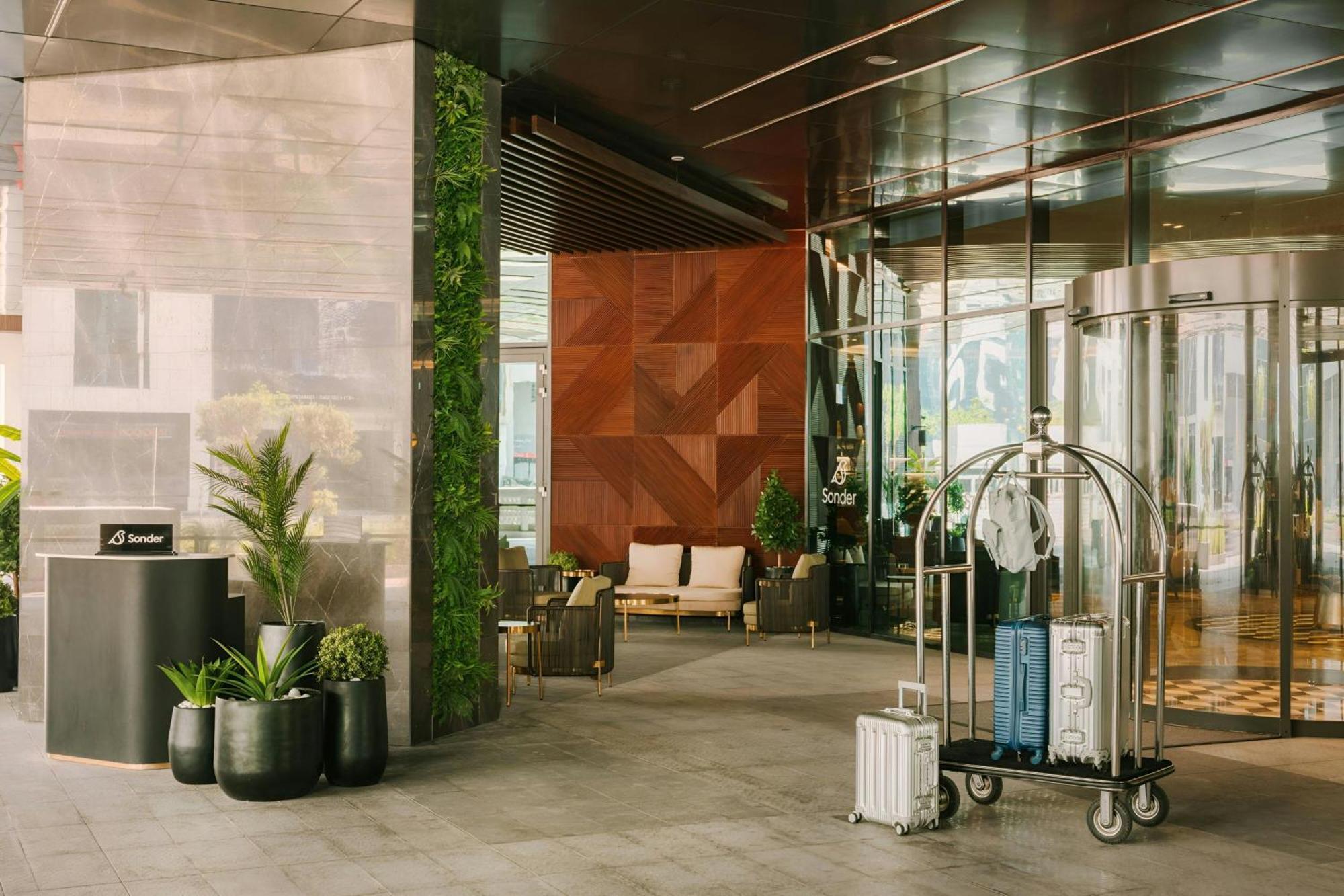 Sonder By Marriott Bonvoy Business Bay Apartments Dubái Exterior foto