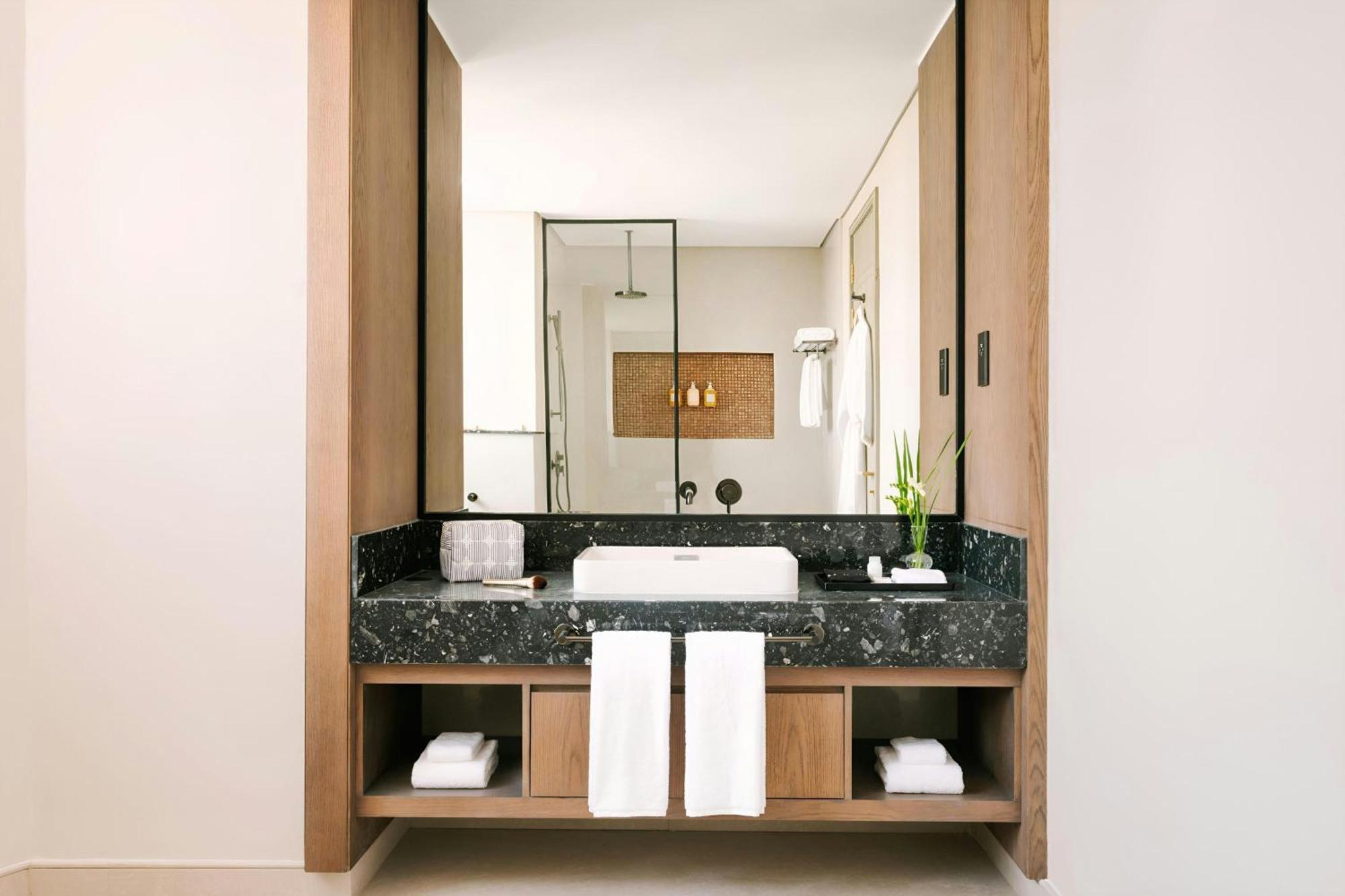 Sonder By Marriott Bonvoy Business Bay Apartments Dubái Exterior foto